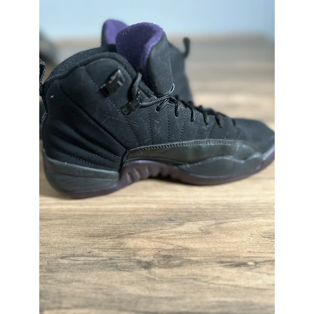 Nike‎ Air Jordan Retro XII Youth 5Y Black Grand Purple 153265 051